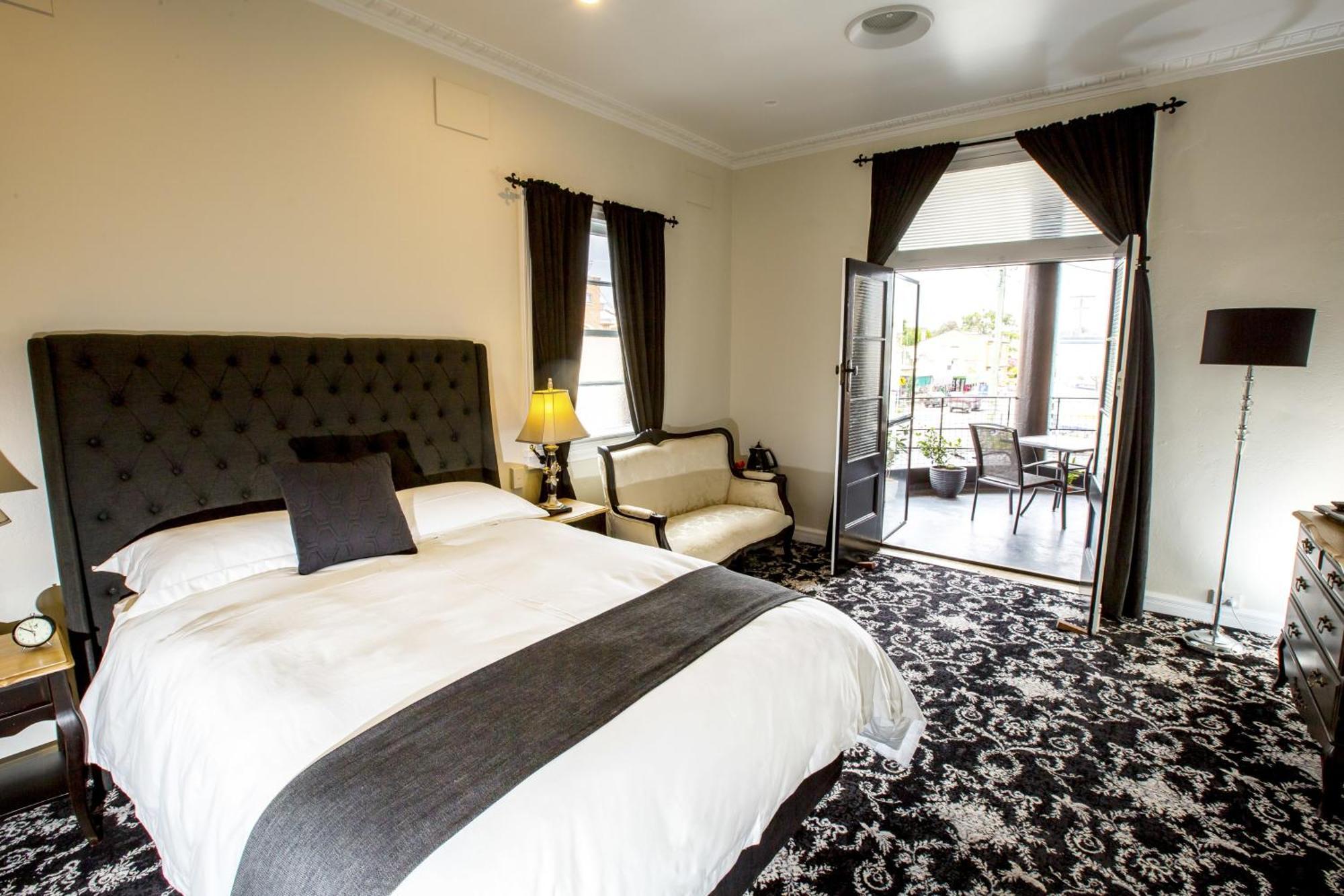 The Commercial Boutique Hotel Tenterfield Room photo