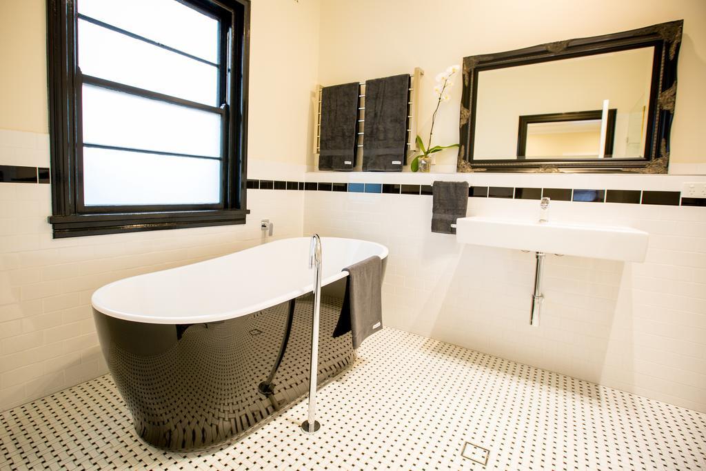 The Commercial Boutique Hotel Tenterfield Room photo